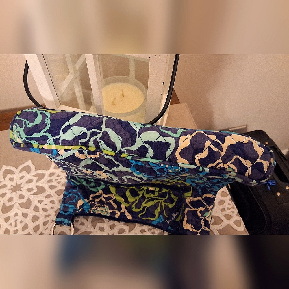 SOLD!!  Vera Bradley Cross Body Purse Multi-Color - Picture 6 of 8